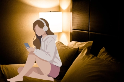 【星座x血液型別】頭の中は彼だらけ！？「彼の行動を監視しがちな女性」ランキング＜第４位～第６位＞